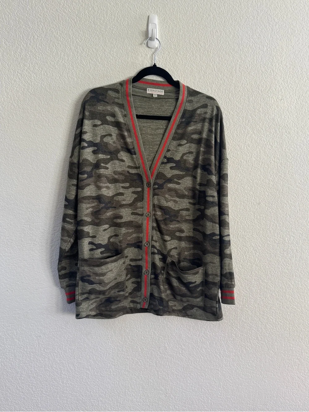 PJ Salvage Camo Button Front Cardigan with Red Trim Size Medium - Picture 2 of 9